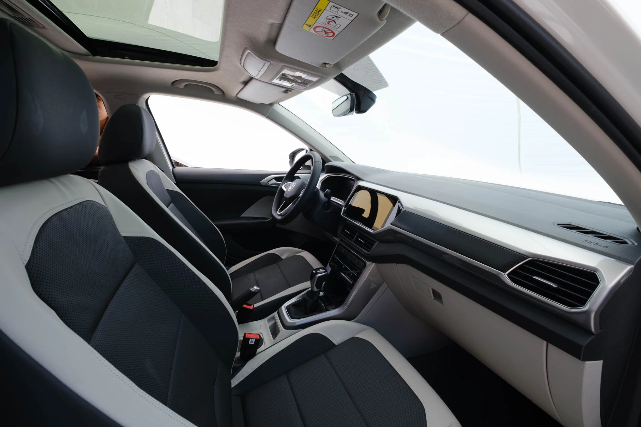 VW T-Cross Luxury vs Elegance: Lựa chọn nào cho phong cách