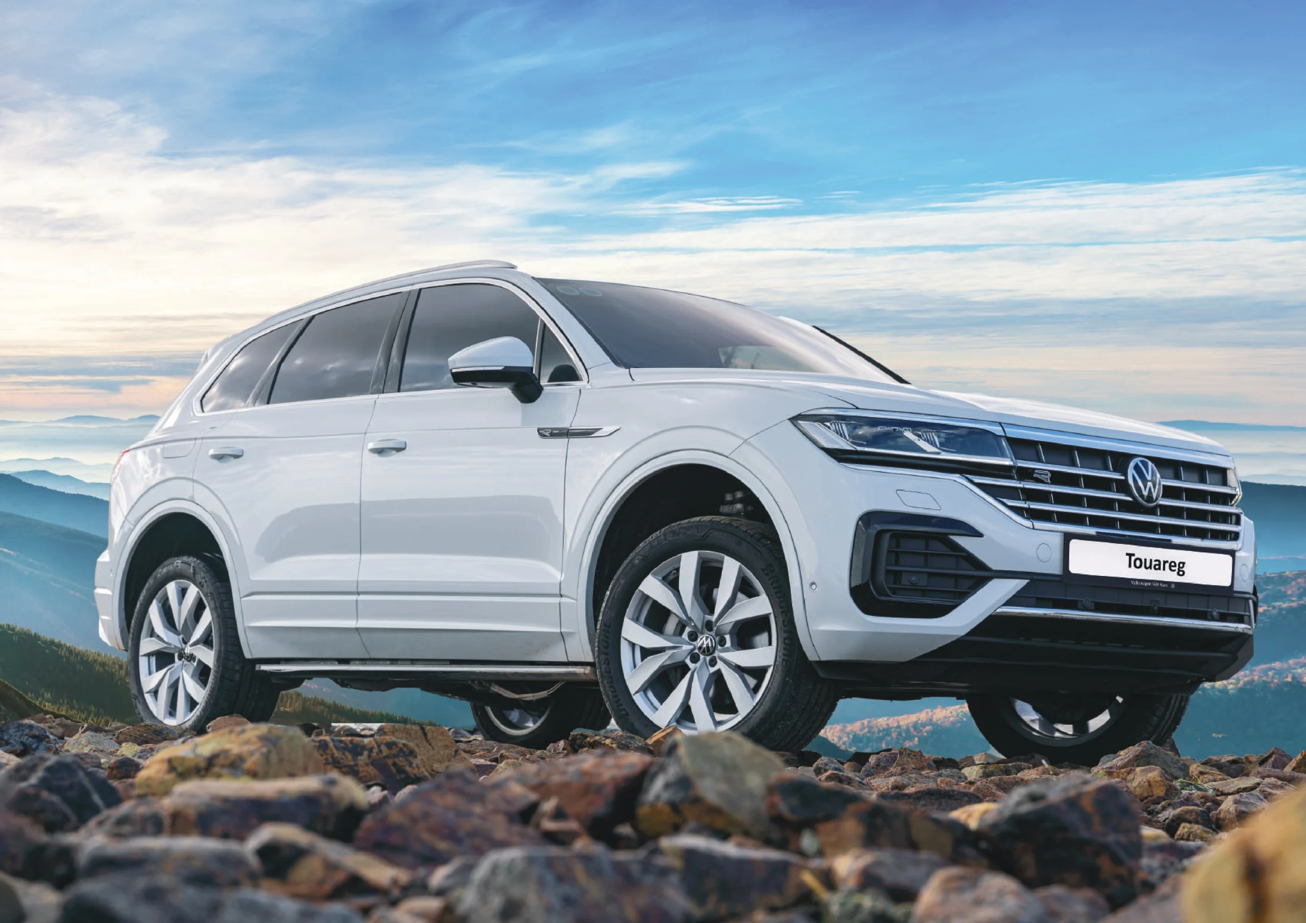 So sánh chi tiết Volkswagen Touareg Elegance và Luxury: Phiên bản nào dành cho bạn?