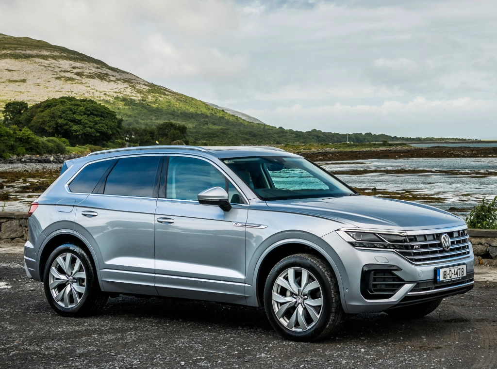 So sánh chi tiết Volkswagen Touareg Elegance và Luxury: Phiên bản nào dành cho bạn?